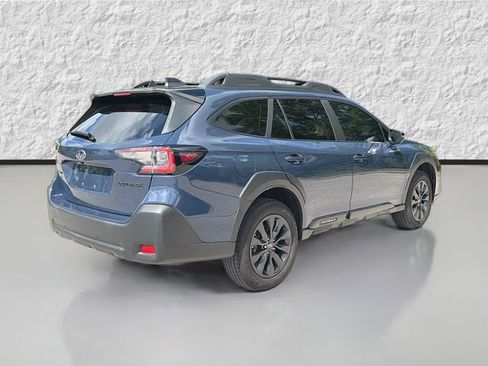 Used 2024 Subaru Outback Onyx Edition AWD/4WD image 3