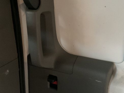 Used 2012 Nissan NV 2500 S w/ Side Curtain Airbag Pkg image 28