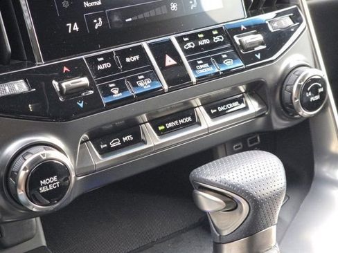 Used 2023 Lexus LX 600 F Sport image 18