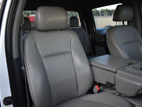 Used 2019 Ford F250 XL w/ Power Equipment Group AWD/4WD image 24