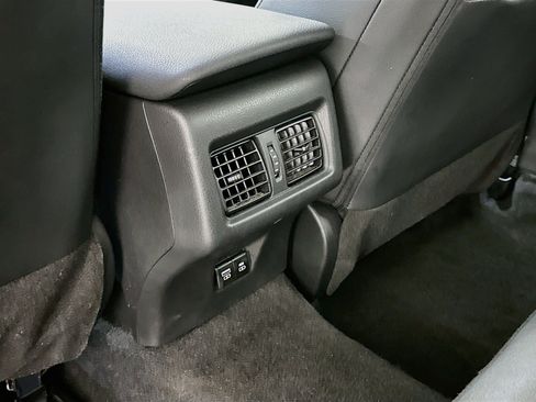 Used 2025 Toyota Camry SE FWD image 28