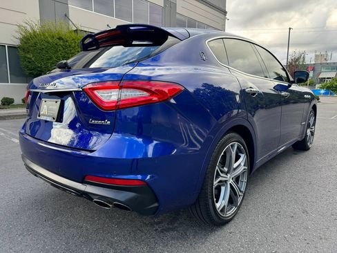 Used 2019 Maserati Levante GranSport AWD/4WD image 10