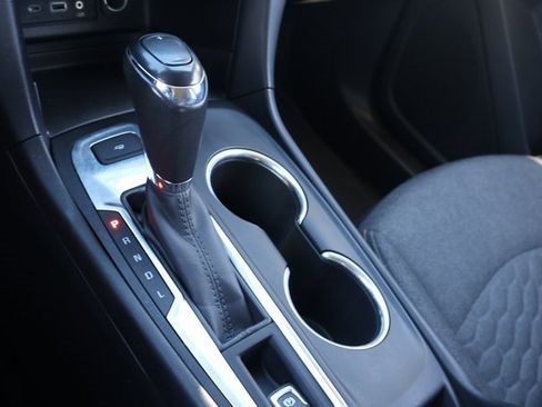 Used 2019 Chevrolet Equinox LT image 26