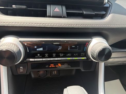 Used 2023 Toyota RAV4 LE FWD image 23
