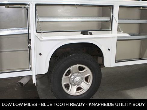 Used 2017 RAM 3500 Tradesman RWD image 40