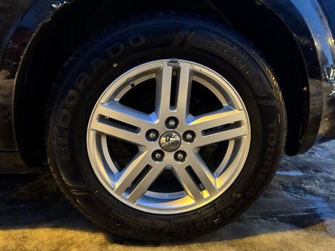 Used 2014 Dodge Avenger SE w/ Sport Appearance Group image 9