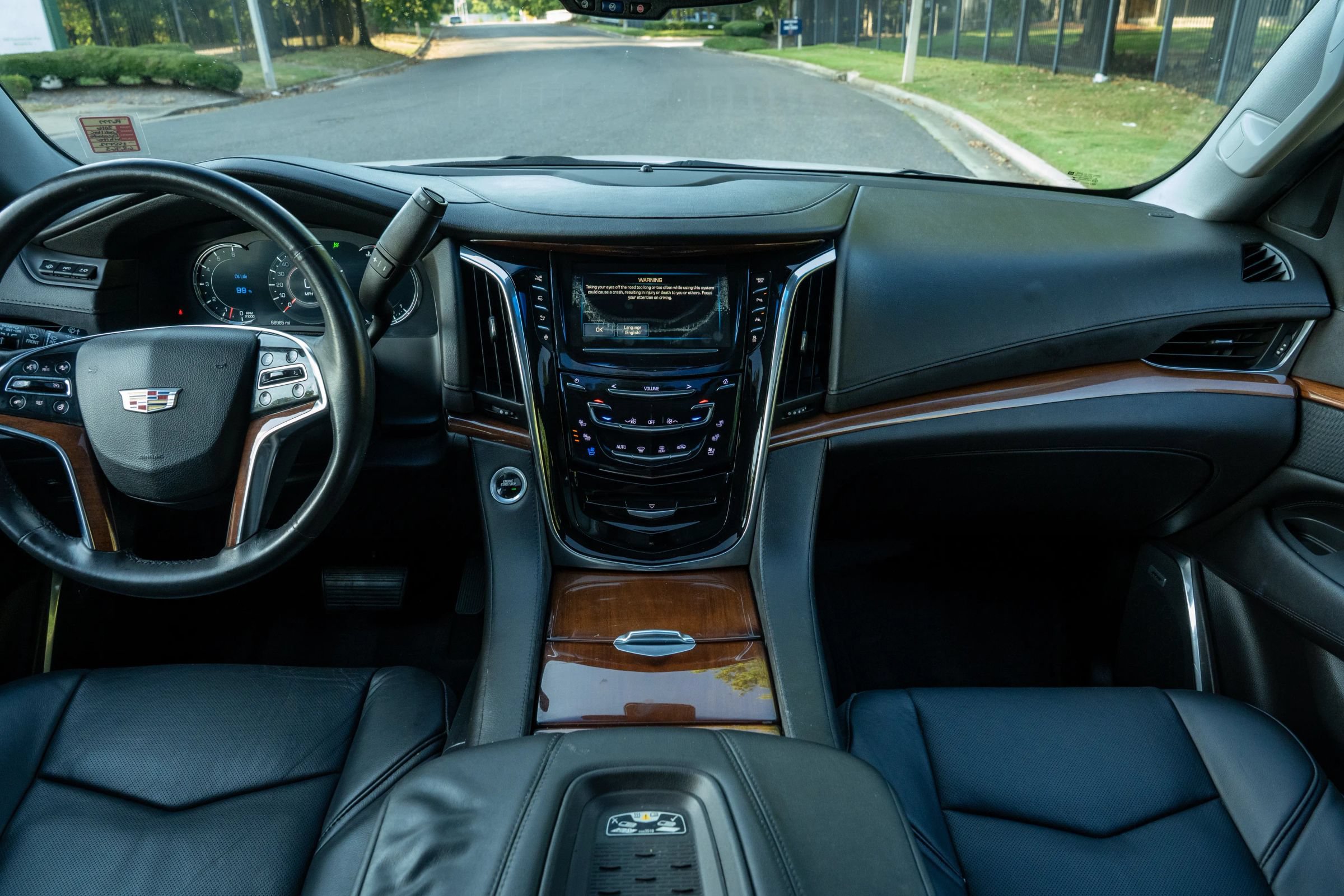Used 2016 Cadillac Escalade Premium RWD image 20