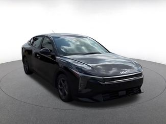 Used 2025 Kia K4 LXS video 2