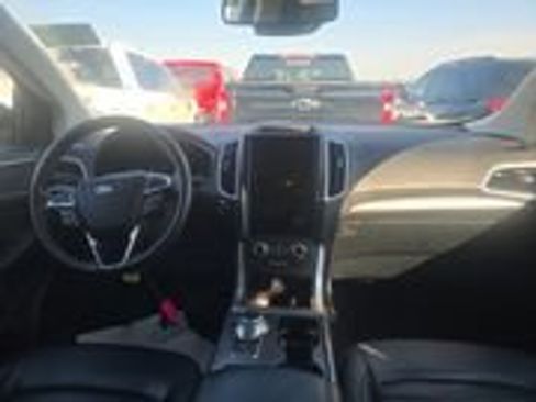 Used 2024 Ford Edge SEL w/ Sport Appearance Package image 6