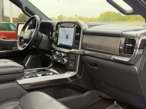 Used 2022 Ford F150 Platinum w/ Equipment Group 701A High image 40