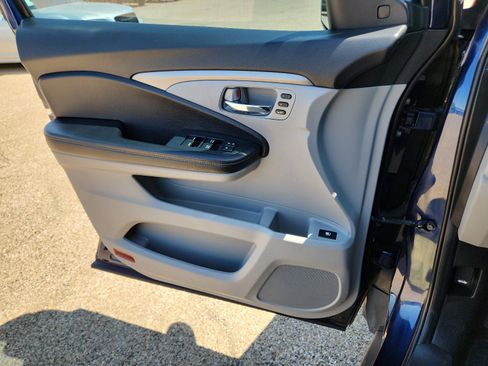 Certified 2023 Honda Ridgeline RTL image 13