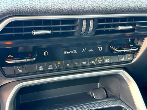 New 2025 MAZDA CX-70 Plug-In Hybrid w/ Premium Pkg AWD/4WD image 15