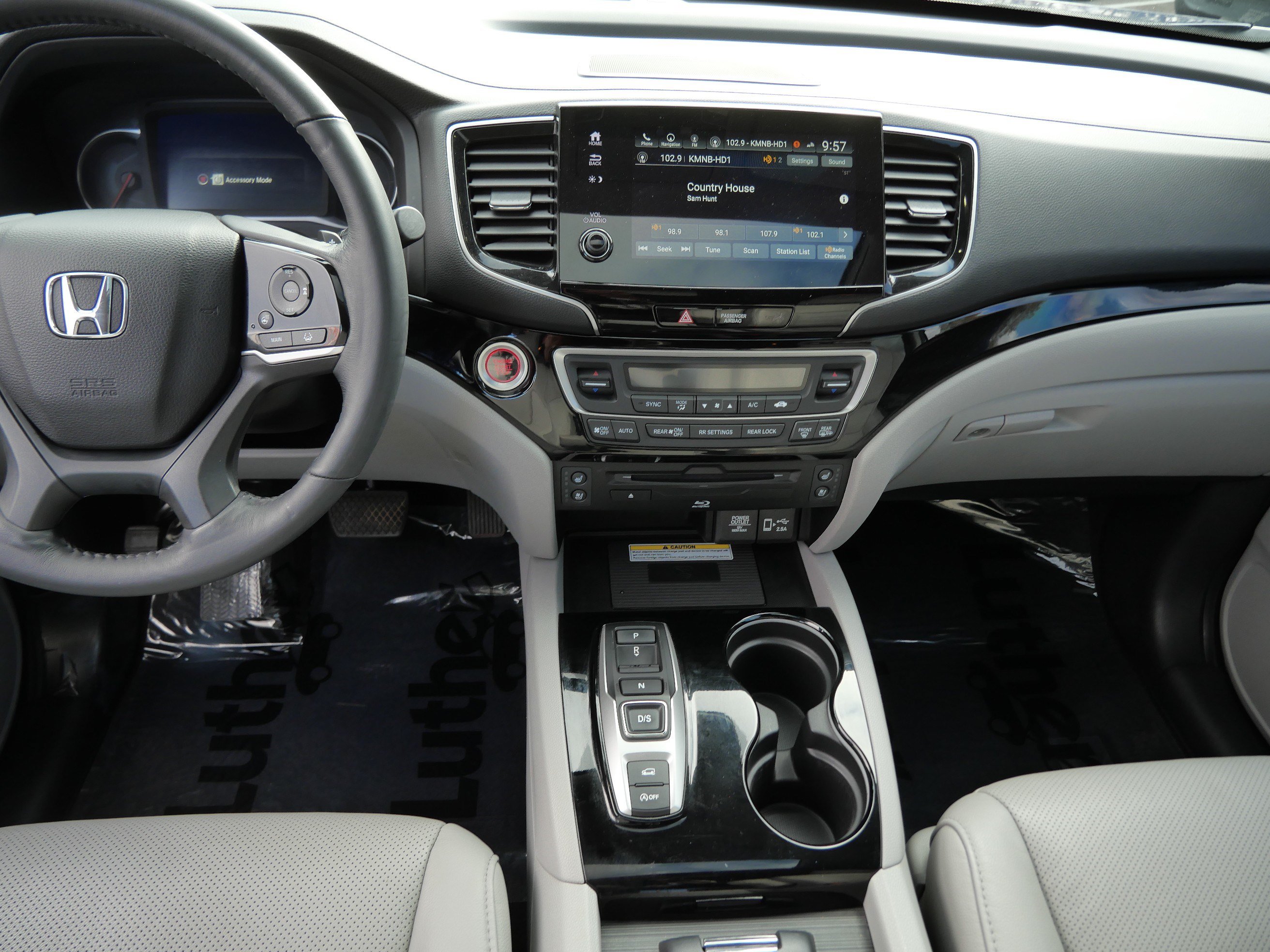 Used 2020 Honda Pilot Elite image 10