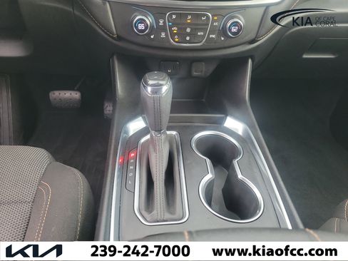 Used 2019 Chevrolet Traverse LT FWD image 20