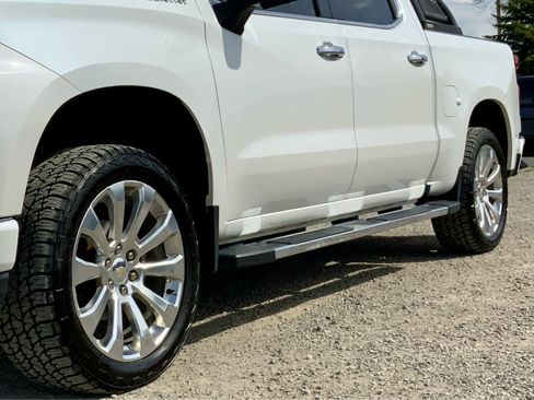 Used 2021 Chevrolet Silverado 1500 High Country w/ Technology Package AWD/4WD image 18
