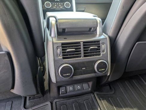 Used 2024 Land Rover Discovery Metropolitan Edition AWD/4WD image 16