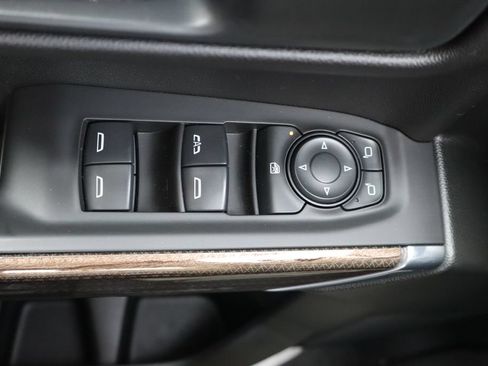 Used 2020 Chevrolet Silverado 1500 LT Trail Boss w/ Convenience Package AWD/4WD image 22
