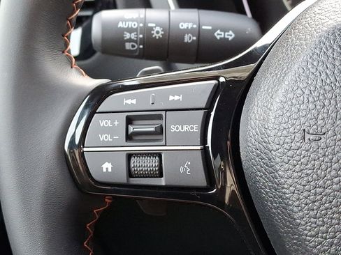 New 2025 Honda Pilot Sport image 15