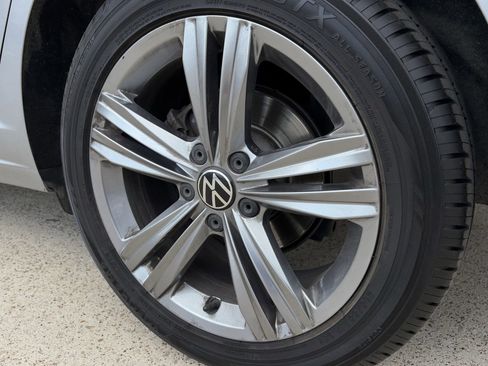 Used 2023 Volkswagen Jetta SE image 11