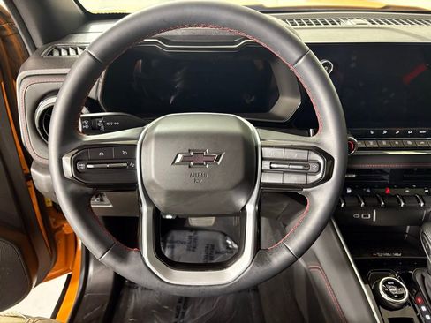 Used 2025 Chevrolet Colorado Z71 image 25