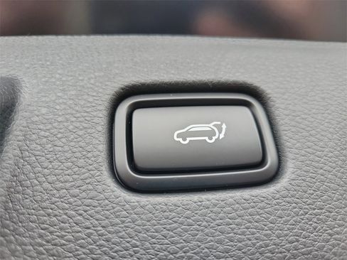 New 2025 Kia Seltos SX w/ SX Sunroof Package image 30