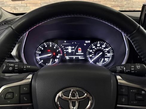 Used 2021 Toyota Highlander Platinum AWD/4WD image 15