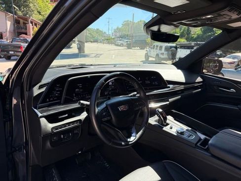Used 2023 Cadillac Escalade Sport w/ LPO, ONYX Package AWD/4WD image 27