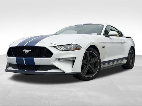 Used 2022 Ford Mustang GT Premium w/ GT Performance Package RWD image 3