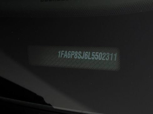 Used 2020 Ford Mustang Shelby GT500 w/ Technology Package RWD image 59