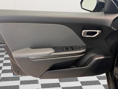 Used 2025 Kia K4 FWD image 14