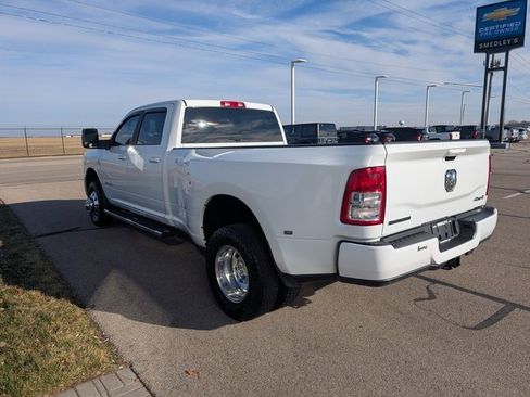 Used 2024 RAM 3500 Big Horn w/ Sport Appearance Package image 9