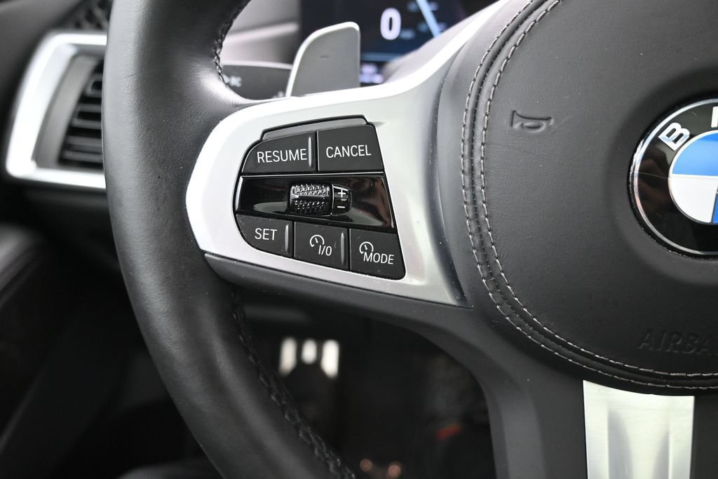 Used 2023 BMW X7 xDrive40i w/ M Sport Package AWD/4WD image 14