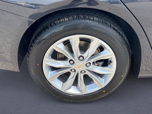 Used 2023 Chevrolet Malibu LT FWD image 13