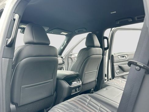 New 2025 Nissan Armada PRO-4X image 7