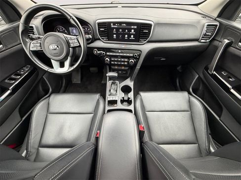 Used 2022 Kia Sportage EX image 12