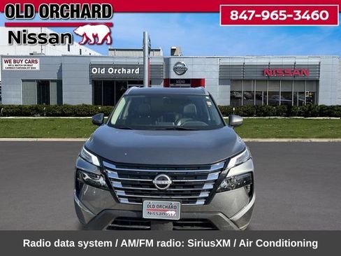 Used 2024 Nissan Rogue SV w/ SV Premium Package AWD/4WD image 2