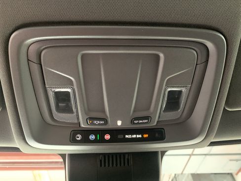 Used 2025 Chevrolet Silverado 1500 Custom RWD image 23