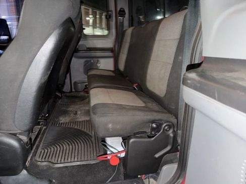 Used 2006 Ford F250 XLT image 16