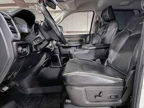 Used 2024 RAM 2500 Laramie AWD/4WD image 15