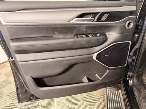 New 2026 Jeep Grand Wagoneer Limited image 17