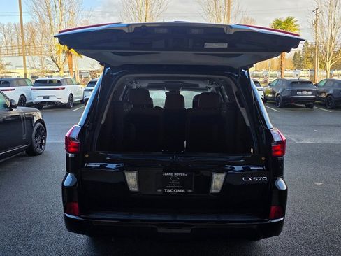 Used 2017 Lexus LX 570 4WD image 12