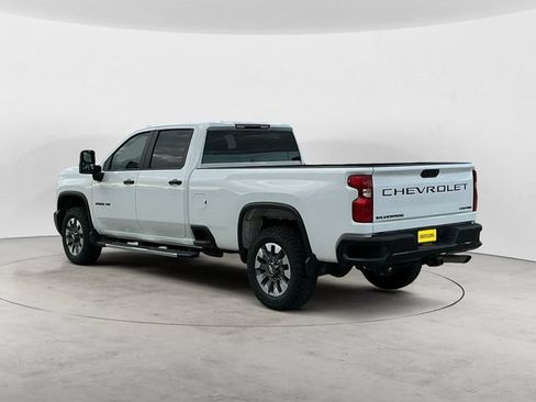Used 2024 Chevrolet Silverado 2500 Custom w/ Custom Convenience Package AWD/4WD image 3