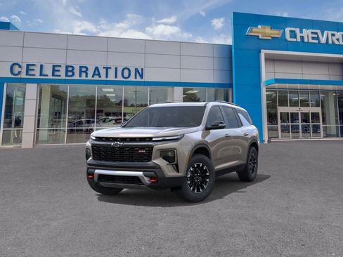 New 2026 Chevrolet Traverse Z71 w/ Enhanced Driving Package image 8