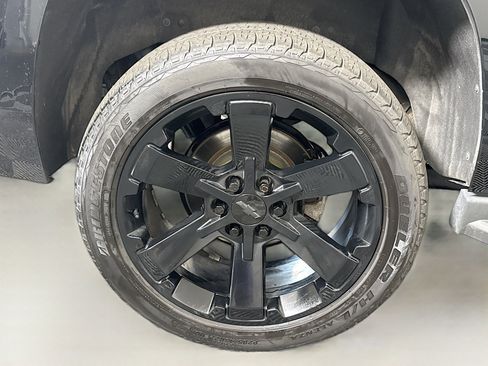 Used 2019 Chevrolet Tahoe LT image 33