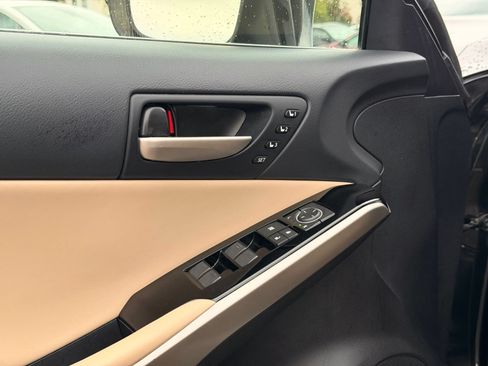 Used 2018 Lexus IS 300 w/ Comfort Package RWD image 22