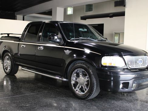 Used 2003 Ford F150 Harley-Davidson RWD image 2