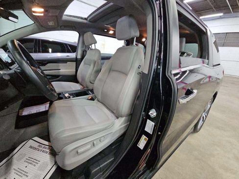 Used 2022 Honda Odyssey Touring image 5