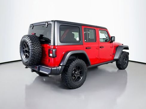 Used 2024 Jeep Wrangler Willys image 7