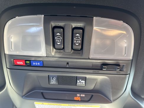 Used 2021 Subaru Impreza 2.0i Sport image 24