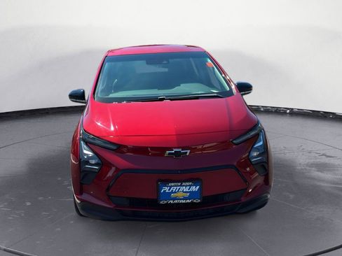 Used 2022 Chevrolet Bolt LT w/ Infotainment Package FWD image 2